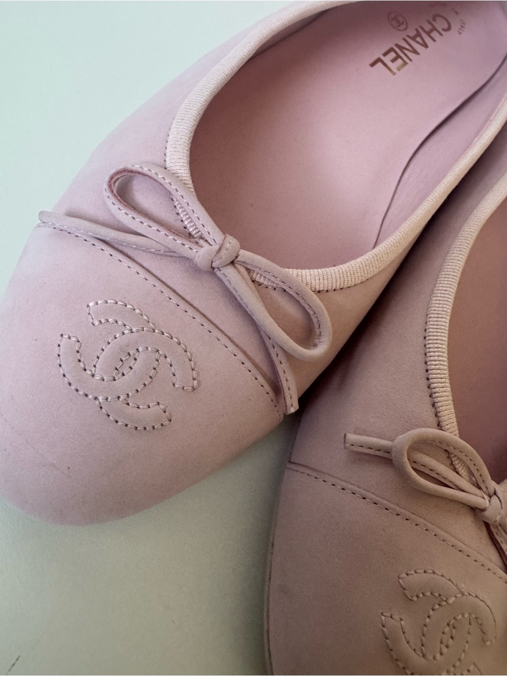 CHANEL Light Pink Suede Ballet Flats with CC Bow - Picture 2 of 6